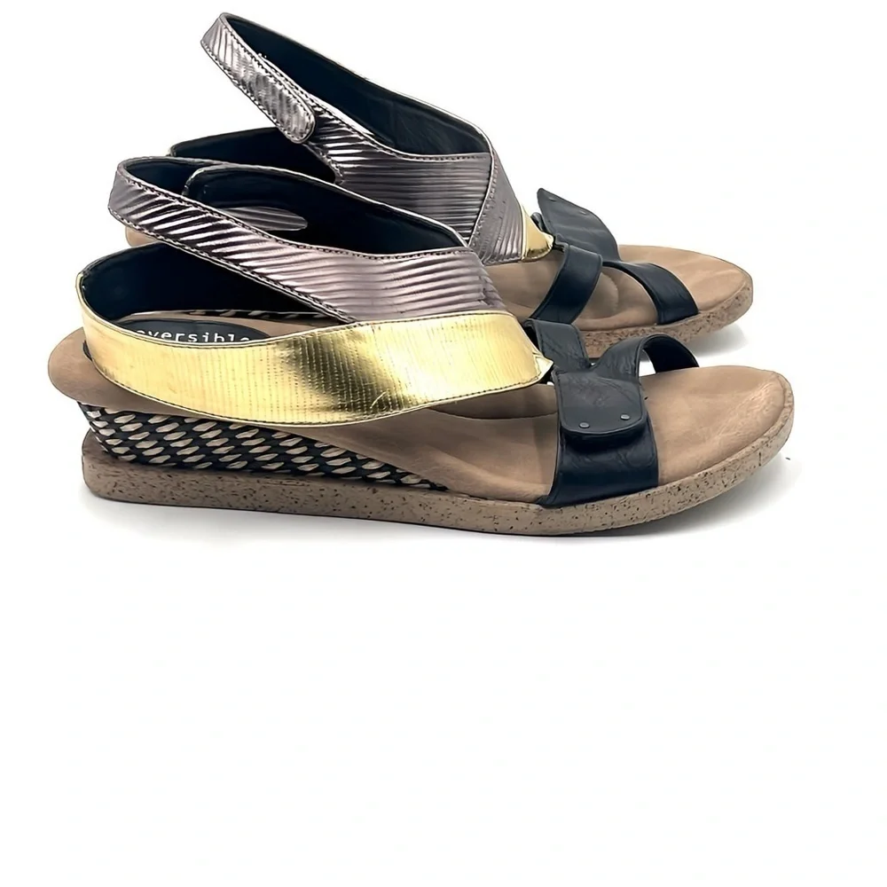 Modzori Palmyra Low Wedge Travel REVERSIBLE Sandal Black, Gold & Silver Size 9